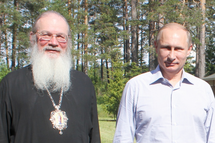 Президент Российской Федерации Владимир Владимирович  посетил Валаам, направляясь с рабочим визитом в Петрозаводск