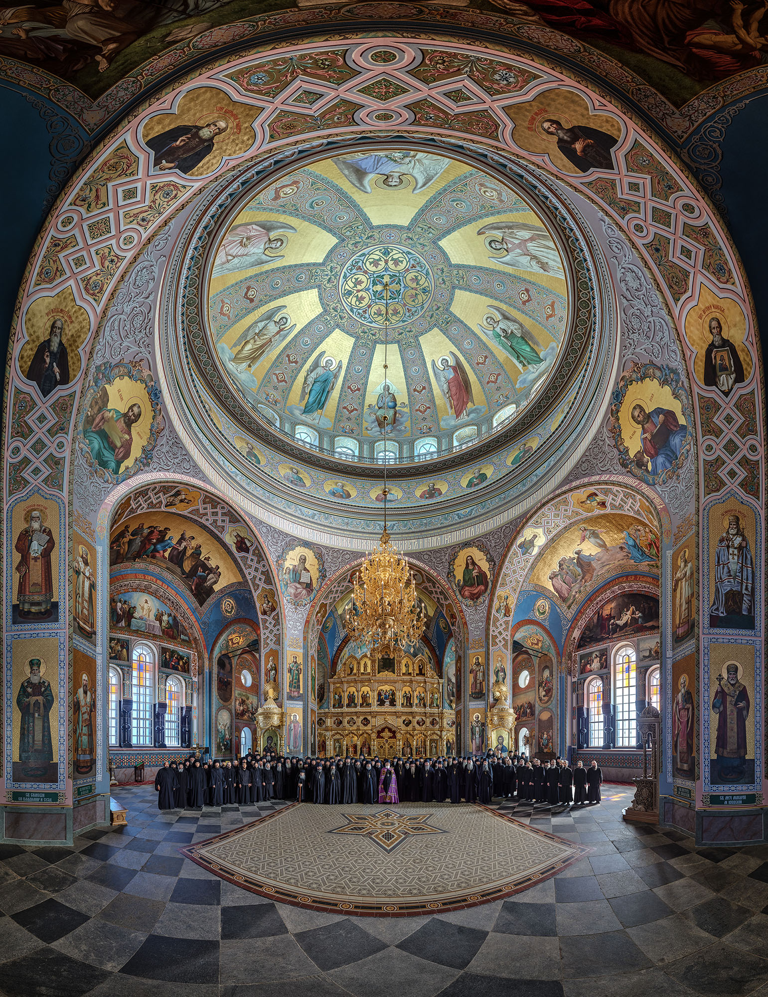 Братия Валаамского монастыря в Спасо-Преображенском соборе в 2018 году