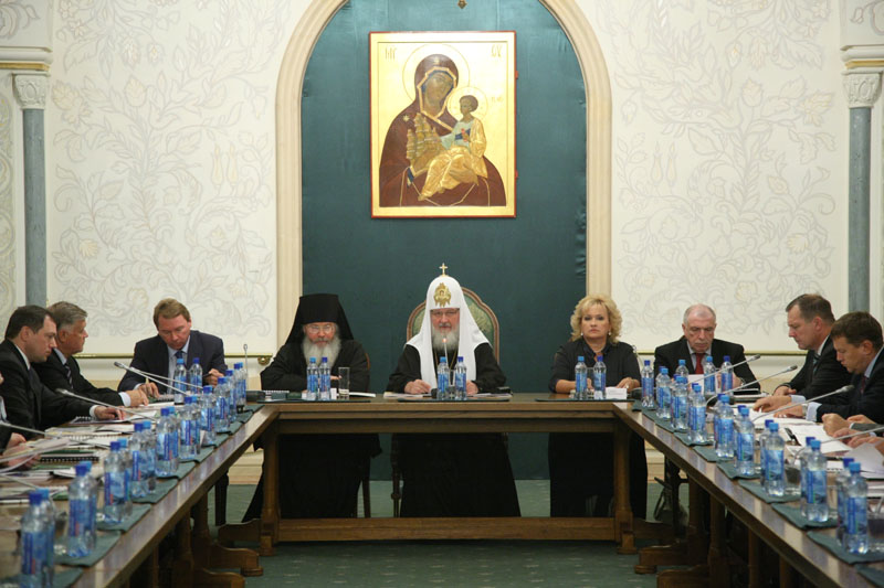 Статус Валаамского архипелага должен включать в себя разные элементы, и все эти элементы должны быть правильным образом скомбинированы и тщательно проработаны.