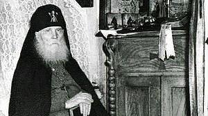 Старец Симеон (Желнин; 1869–1962) в своей келье. Ныне прославлен в лике преподобных