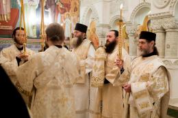 «Днесь вод освящается естество…»