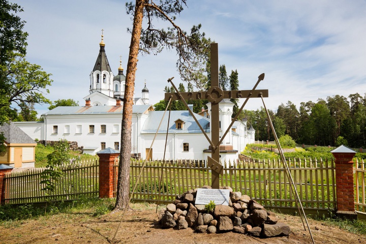 Крест валаамский описание