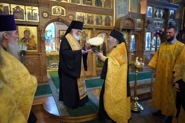 Владыка-Игумен отслужил благодарственный молебен на Московском подворье 