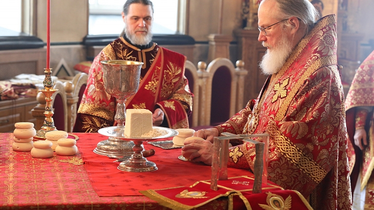 Воскрес Христос, и торжествует жизнь!