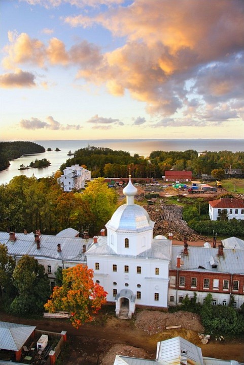 Вид с колокольни. Осень.