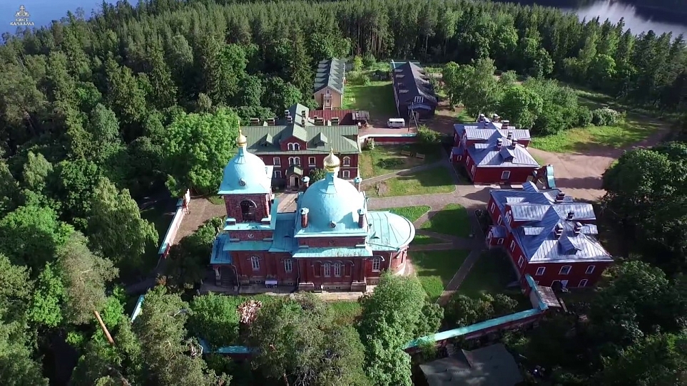 Ночная литургия на Воскресенском скиту, храм Апостола Андрея Первозванного