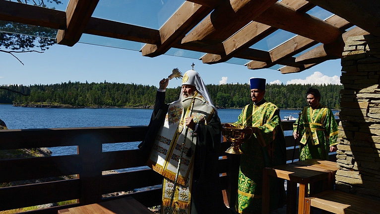 Святейший Патриарх Кирилл освятил часовню в честь Всех Валаамских святых