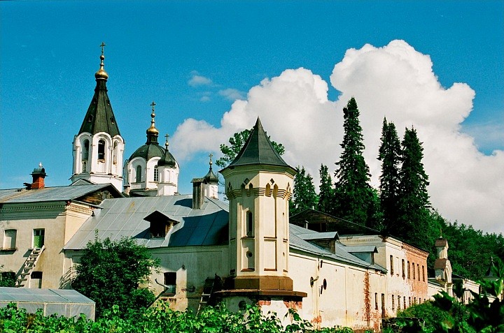 Вид на Всехсвятский скит.
