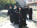 Монастырь Благовещения Пресвятой Богородицы (Ормилия) – православный греческий женский монастырь в 4 км к юго-востоку от селения Ормилия в Халкидиках (Греция). Монастырь является подворьем афонского монастыря Симонопетра и находится под его управлением.