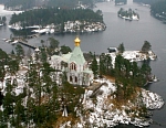 Никольский скит с птичьего полета, зима.