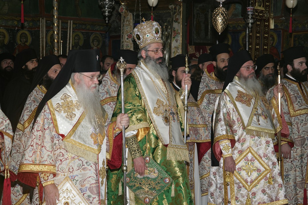 Афон. Богослужение в монастыре Ватопед.