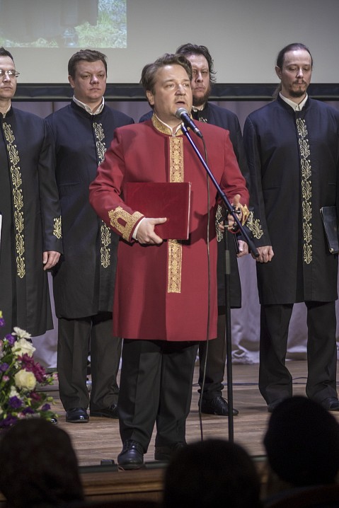 Рассказывает Александр Бордак. Фото Игоря Сазеева