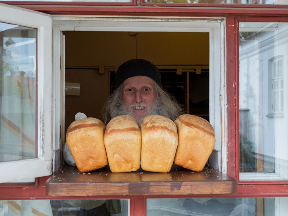 Радостный пекарь, Павел Козионов