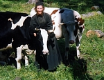 Просто зашёл на ферму в гости. Фото Андрея Пузыревского. 2003 год
