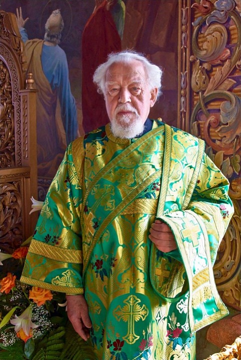 Патриарший Архидиакон (о.Андрей Мазур)