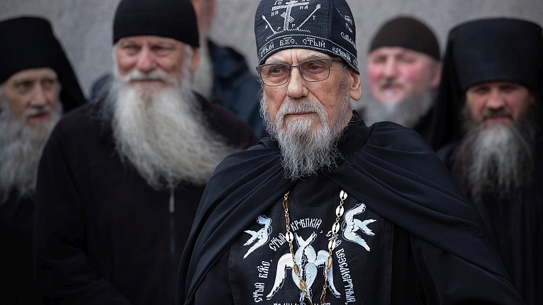 «Глыбища, непоколебимая твердь! Именно таким я сохраню память о нём…»