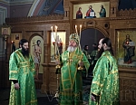 Этот храм особый, он поставлен над игуменскими, над иноческими могилами, осеняя вечный покой тех, кто подвизался в Валаамской обители.