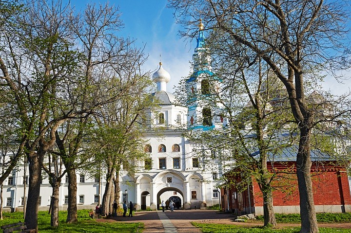 Святые врата