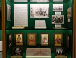 На Архиерейском соборе Русской Православной Церкви приняты рекомендации, которые нужно исполнять каждому приходу – это установка памятных табличек, а лучше крестов, потому что во многих храмах есть новомученики, которые пострадали в годы репрессий. 