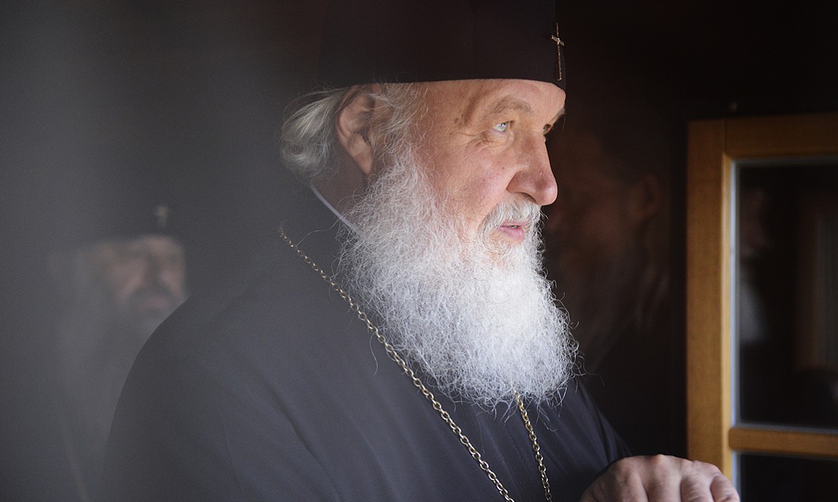 Всех вас сердечно поздравляю с большим событием. На этом отдаленном от центрального монастыря острове после долгих лет забвения снова воздвигнут жертвенник и появилось место для молитвы.