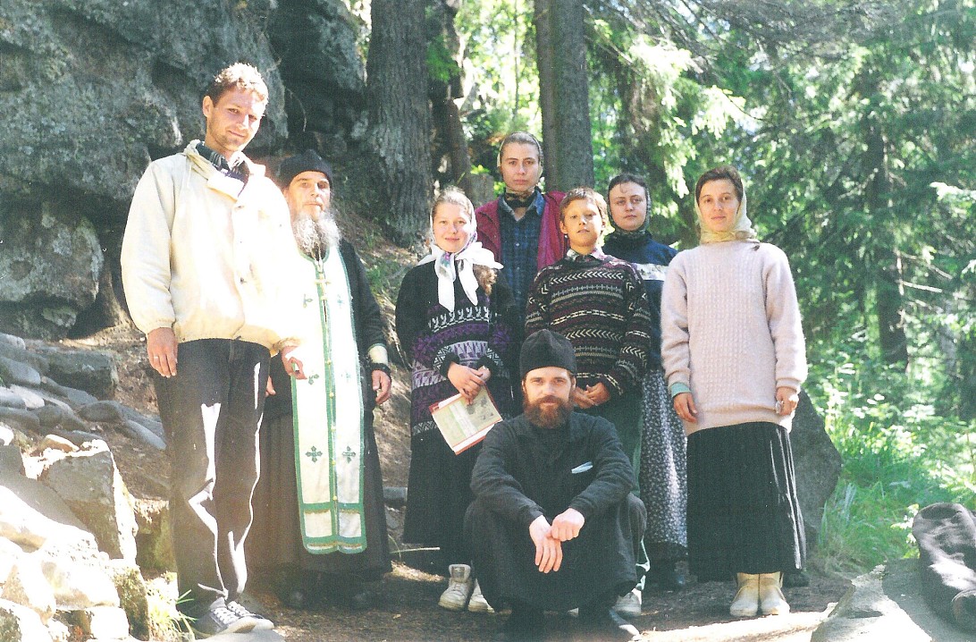 1997 год. Святой остров. Слева о. Иоиль, по центру иеродиакон Августин.