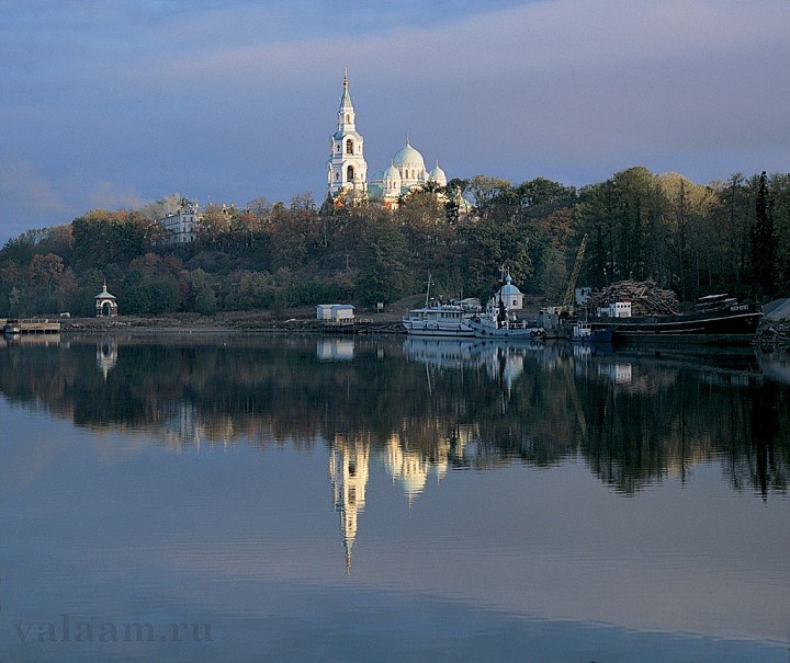 Причал в Монастырской бухте. 2002 г.