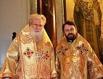 Святейший Патриарх Неофит и митрополит Волоколамский Иларион.