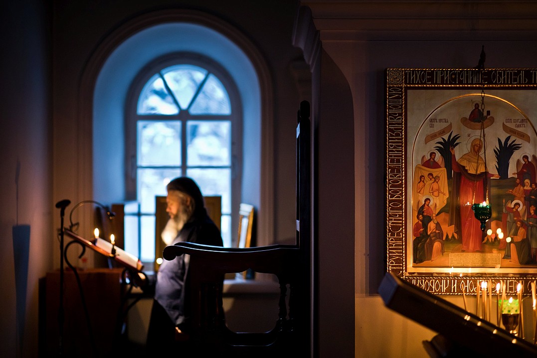 Молитва нужна всем, как воздух. Молитвой стоит наш мир. 