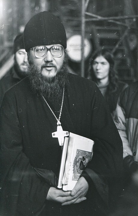 Игумен Андроник. Фото Сергея Компанийченко.