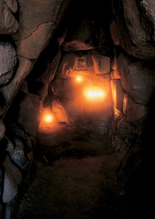 Пещера Преподобного Александра Свирского. 2002 г.