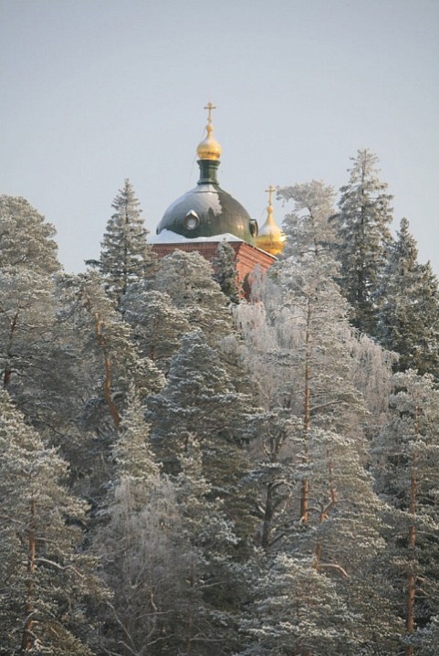 Гора Елеон, храм Воскресенского скита, зима.