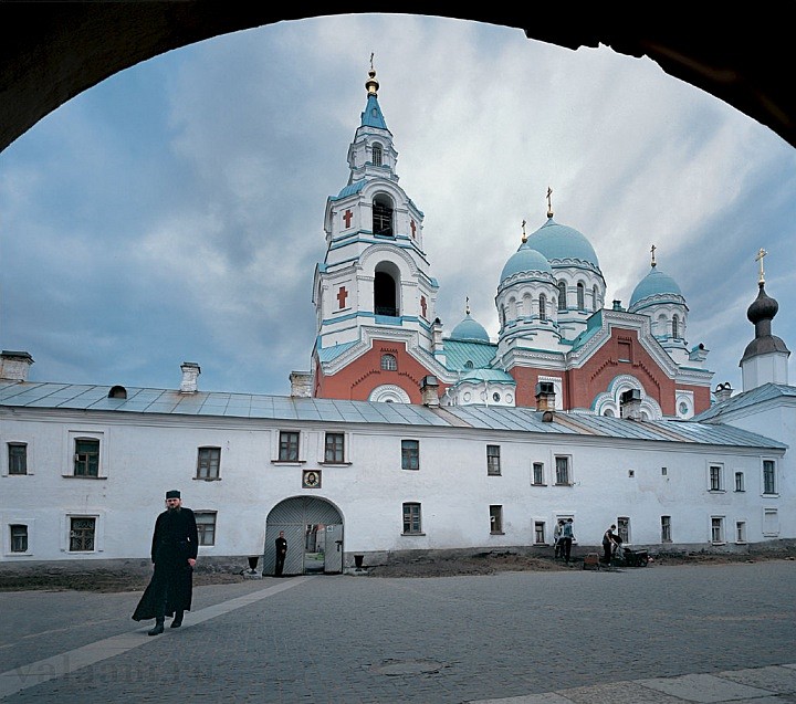 Вид из Святых врат. 2003 г.