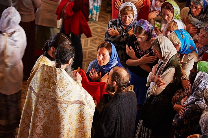 Тело Христово примите...