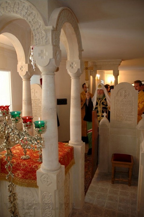 Освящение Святейшим Патриархом Алексием II нижнего храма Воскресенского скита, 2006 г.