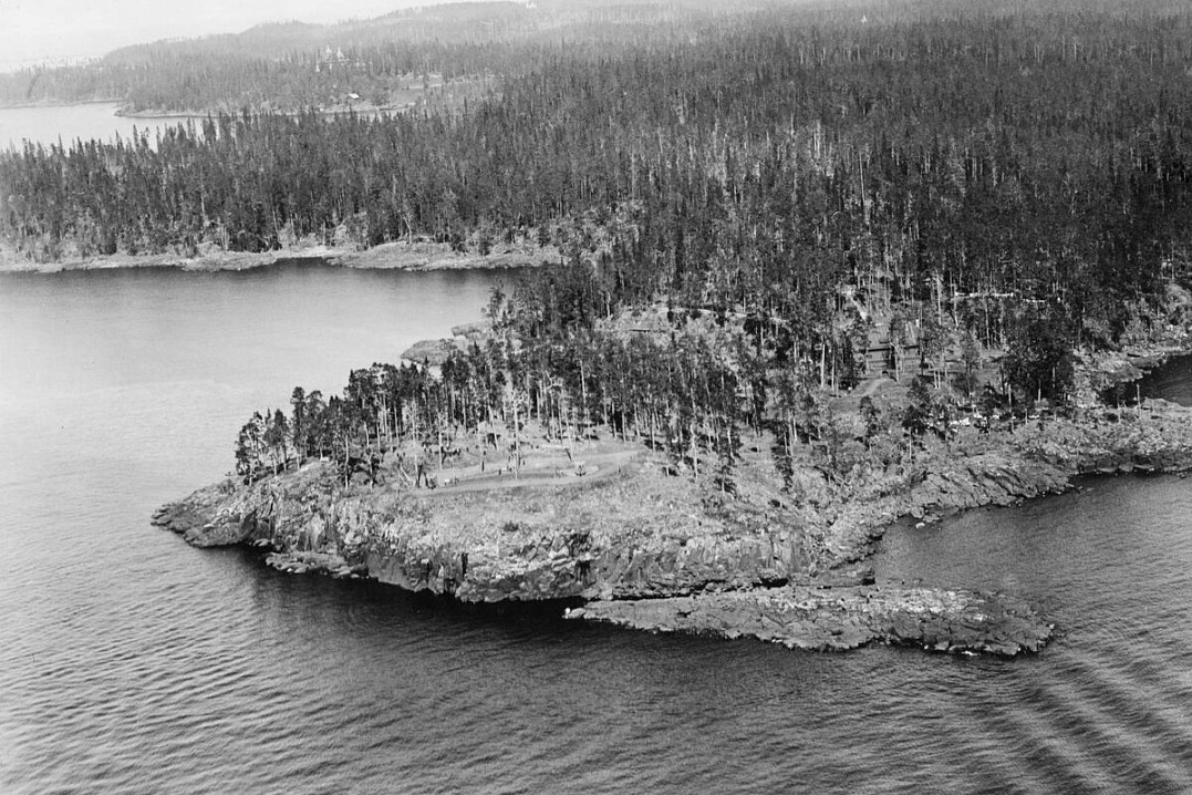 Батарея Niikkana на мысу Красный