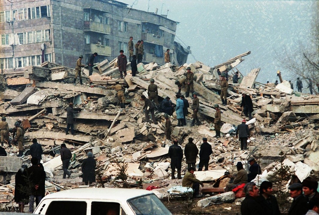 После землетрясения в Армении. Зима 1988-го года