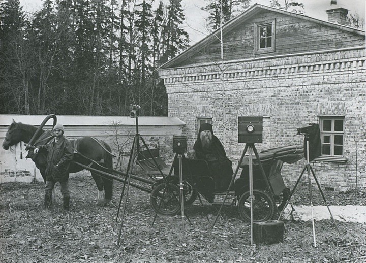Послушание - монастырский фотограф