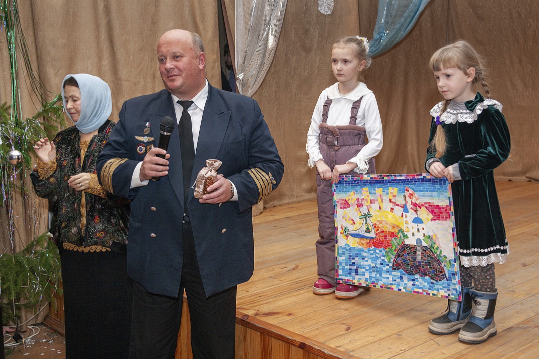 Рождественский вечер в Валаамском ДК. Фото Павла Козионова, 7 января 2007