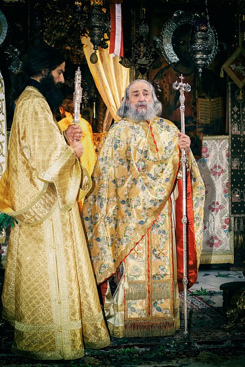 Геронда Григорий во время Пасхального богослужения