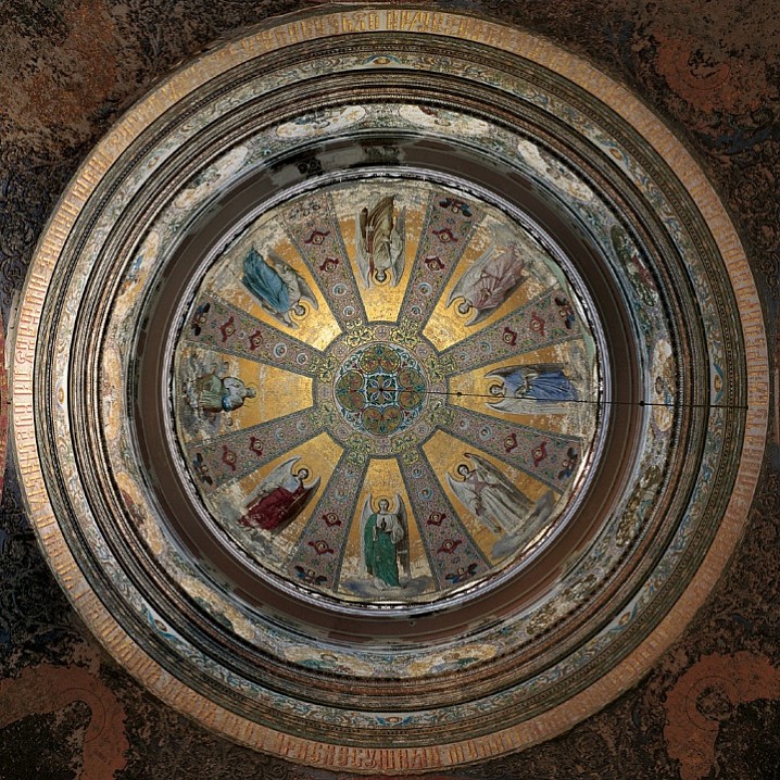 Роспись купола Спасо-Преображенского собора до реставрации. 2002 г.