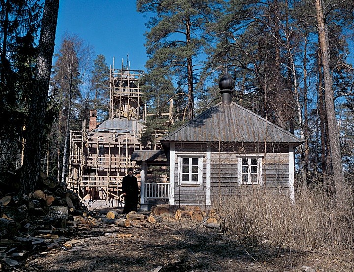 Воссозданная Смоленская часовня. 2003 г.