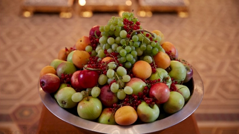 Слава Тебе, показавшему нам Свет!