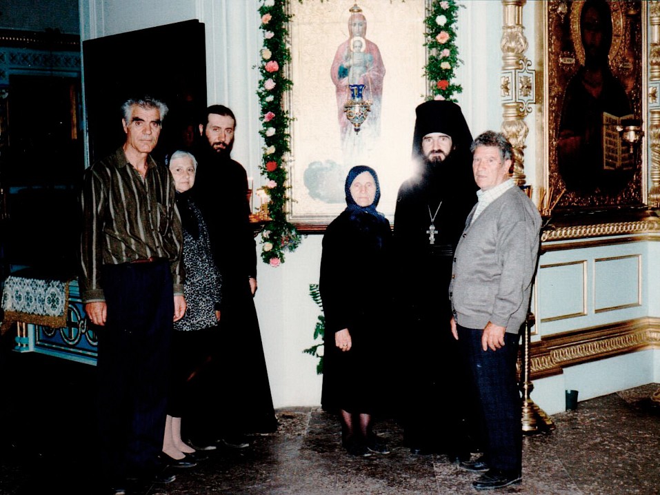 Родители о. Мефодия и о. Наума приехали из Македонии на прославление иконы Валаамской Божией Матери, 1997 год