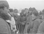 Красноармейцы и финские военные. Кухто, 13-14 марта 1940 г.