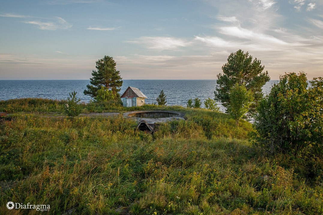 Фортификационные сооружения на мысе Красный