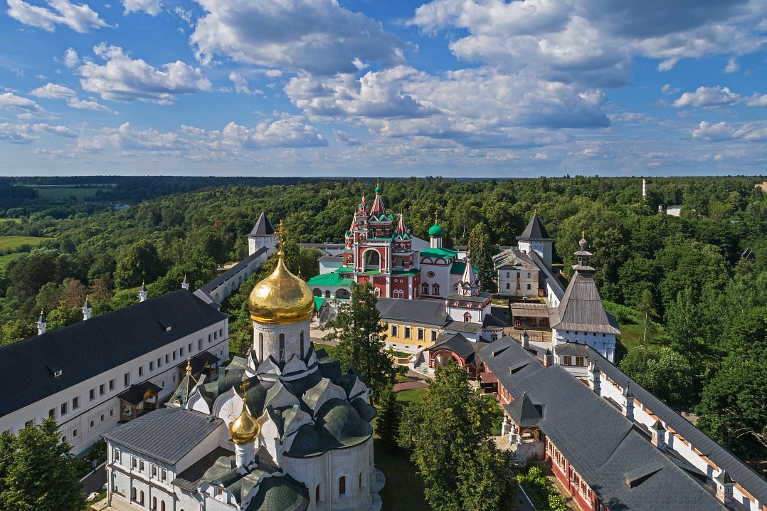 Саввино-Сторожевский монастырь (фото: «Викисклад» — https://commons.wikimedia.org)