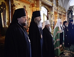 Предстоятель Русской Православной Церкви совершил славление основателям обители преподобным Сергию и Герману у раки с их честными мощами и молитвенно поклонился Валаамской иконе Божией Матери.