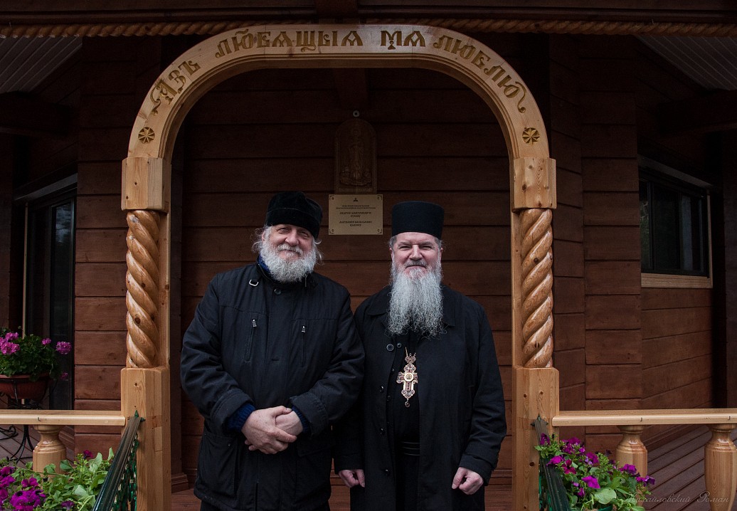 На Светлом острове у отца Мефодия. Фото Романа Михайловского. 21 мая 2021 года