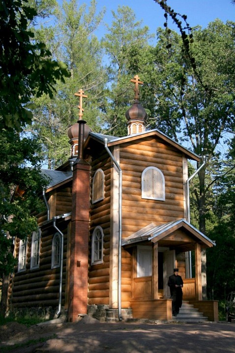 Храм Коневского скита.