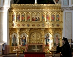 В храме Никольского скита.
